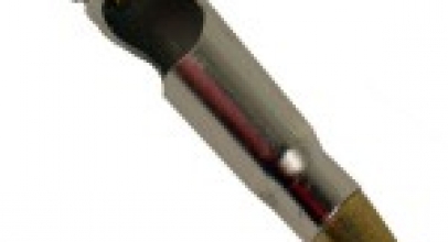Silberfarbene Gewehrpatrone “AK-47” als Anhänger mit Flaschenöffner für 5,90€ inkl. Versand