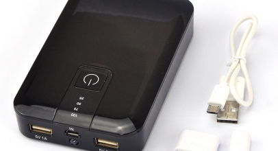 1 x 12000mAh PowerBank mit LCD Display 2USB + Taschenlampen-Funktion für 9,99 Euro inklusive Versand