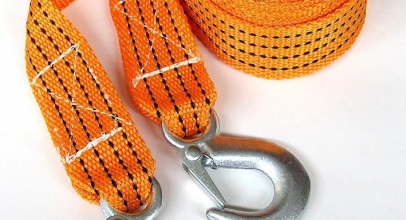 1 x Abschleppseil 2000kg/2T mit 2 Haken für 5,79 Euro inklusive Versand