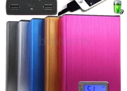 12000mAh Aluminium PowerBank mit LCD Display + Micro USB-Datenkabel für 9,40€ inkl. Versand