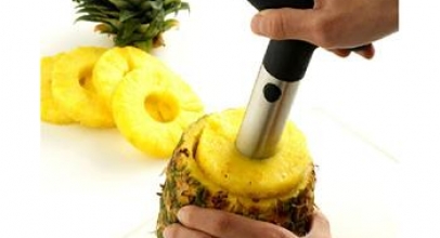 1 x Edelstahl Ananasschneider für 3,98 Euro inklusive Versand