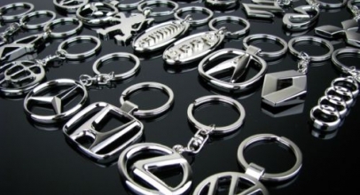 3D Chrom Auto Schlüsselanhänger für 4,90€ inkl. Versand