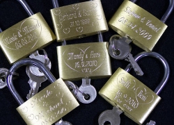 Vorhängeschloß – Liebesschloß ab 3,- € inkl. Versand