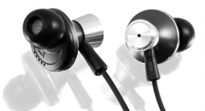 1 x 1 Paar High End CSL 610 In-Ear Ohrhörer für 7,99 Euro inklusive Versand