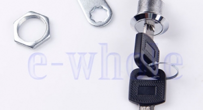 Universales Einbau-Schloss mit 2 Schlüssel für 1,29€ inkl. Versand