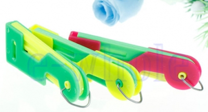 3 x Einfädelhilfe für Nähnadeln und Nähmaschinennadeln für 2,39 Euro inklusive Versand
