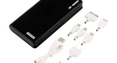 1 x Externer 50000mAh Zusatzakku für Smartphones/Tablets + 8 Adapter für 9,90 Euro inklusive Versand
