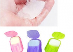 20 Streifen Travel Handseife mit Behälter für 1,10€ inkl. Versand