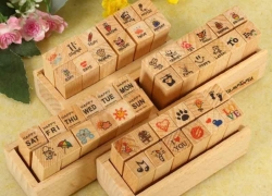 12-teiliges Holz Stempelset für 2,30€ inkl. Versand