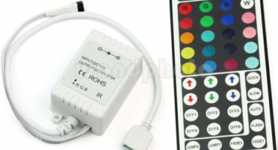 1 x 12V RGB Infrarot Controller + 44 Tasten Fernbedienung für LED Stripes für 3,25 Euro inklusive Versand