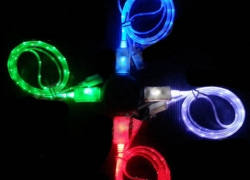 Samsung/Sony LED Micro USB Sync-/Ladekabel für 1,66€ inkl. Versand