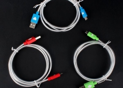 1 x Micro LED Sync USB Ladekabel für Samsung Galaxy S4/S3/S2 ab 1,11 Euro inklusive Versand