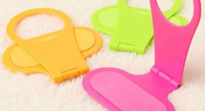 Universal Steckdosen Handy-Halterung für 1,00€ inkl. Versand