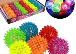 Massage-/Noppenball auch Igelball mit LED-Licht für 1,02€ inkl. Versand