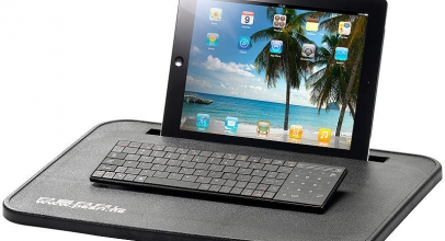 PEARL Ablage mit Smartphone- und Tablet-Halterung für 7,85€ inkl. Versand