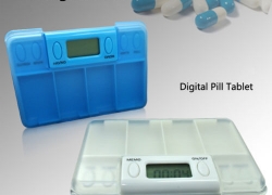 Pillenbox mit 4 Alarmzeiten und 4 Fächern + Uhr + Timer für 4,31€ inkl. Versand