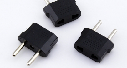 3 x EU/US Reise Stromadapter Stecker für 1,15 Euro inklusive Versand