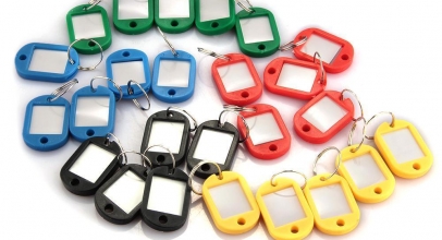 25 x Schlüsselanhänger mit Namensschild für 4,99 Euro inklusive Versand