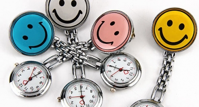 Krankenschwesteruhr/Pulsuhr mit Clip für 1,59€ inkl. Versand