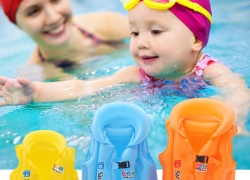 Kinder Schwimmweste/Schwimmlernhilfe für 4,86 inkl. Versand