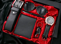 Shaarms Herren 6 in 1 Set Brille, Stift, Schlüsselanhänger, Gürtel und Geldbörse (schwarz oder braun) ab 6,07€!