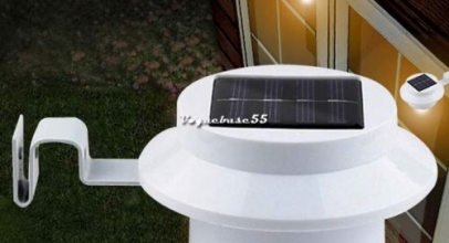 1 x Solar Lampe mit 3 LEDs für die Dachrinne/Gartenzaun/Veranda für 4,93 Euro inklusive Versand