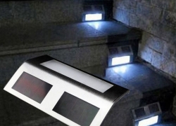 1 x Solar Power LED-Leuchte für Treppen/Wände für 4,17 Euro inklusive Versand