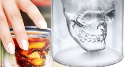 1 x Crystal Skull/Totenkopf Schnapsglas für 3,35 Euro inklusive Versand