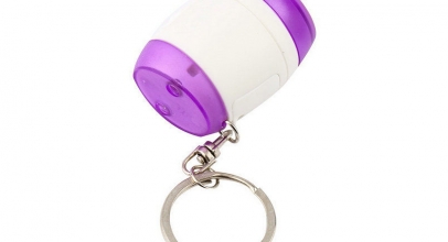 1 x Mini Schlüsselanhänger Uhrzeit-Projektor für 3,47 Euro inklusive Versand