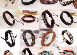 Charms Leder Wickelarmband ab 1,00€ inkl. Versand