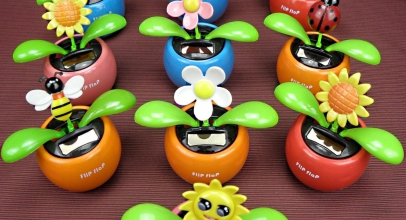 10x Flip-Flap Solarblume Wackelblume für 14,39€ inkl. Versand