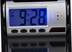 Multifunktionswecker mit Digitaluhr und integrierter Mini-Kamera für 14,02€ inkl. Versand