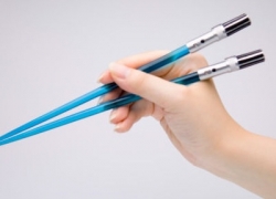 Star Wars Essstäbchen ab 11 Euro inkl. Versand