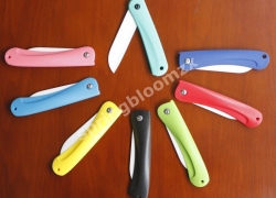 Klappbares Keramik Obst-/Campingmesser mit buntem Griff für 4,65€ inkl. Versand