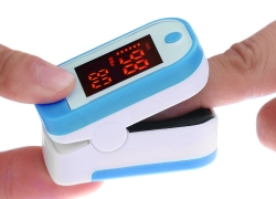 Fingerspitzen-Puls-Oximeter Herzfrequenzmesser/Sauerstoffsättigung Messung mit LED Display  für 8,34€ inkl. Versand!
