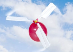 Ballon-Hubschrauber Helikopter + 2 Luftballons für 4,95€ inkl. Versand!