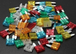 60 Stück Mini KFZ Flachsicherungen-Set für 2,55€ inkl. Versand!