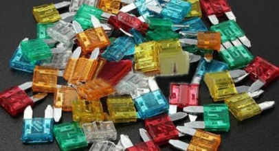 60 Stück Mini KFZ Flachsicherungen-Set für 2,55€ inkl. Versand!