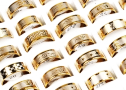 12x Herren Edelstahl Fingerringe mit Inlay (golden) für 2,81€ inkl. Versand